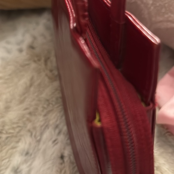 Hobo shoulder bag, cranberry red, EUC..15x8x3” - Picture 9 of 10